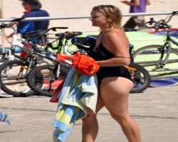 She loves outdoor sports like mountain biking, water sports and jogging. She enjoys these sports whenever she gets an opportunity.